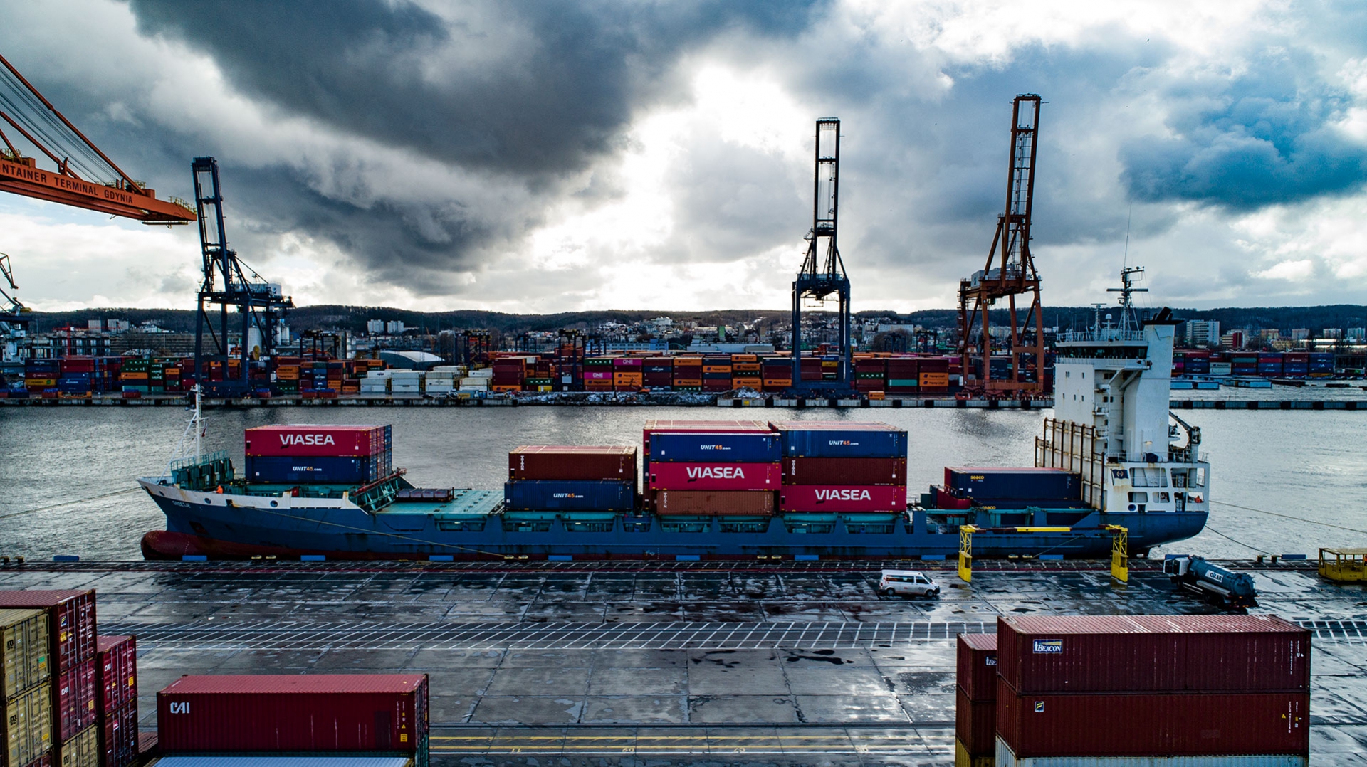 Port of Gdynia – Calling of New Viasea container line first ship [photo, video] - MarinePoland.com