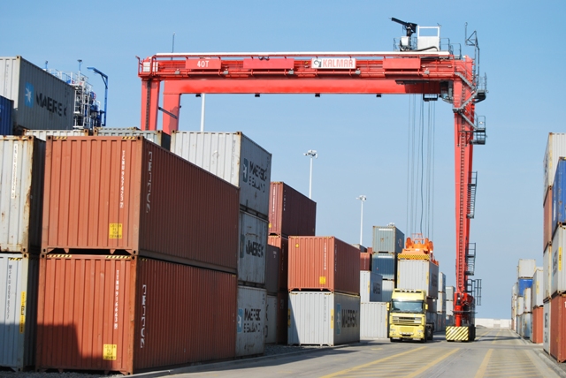 Today DCT Gdańsk terminal introduced two new RTG cranes into operation - MarinePoland.com