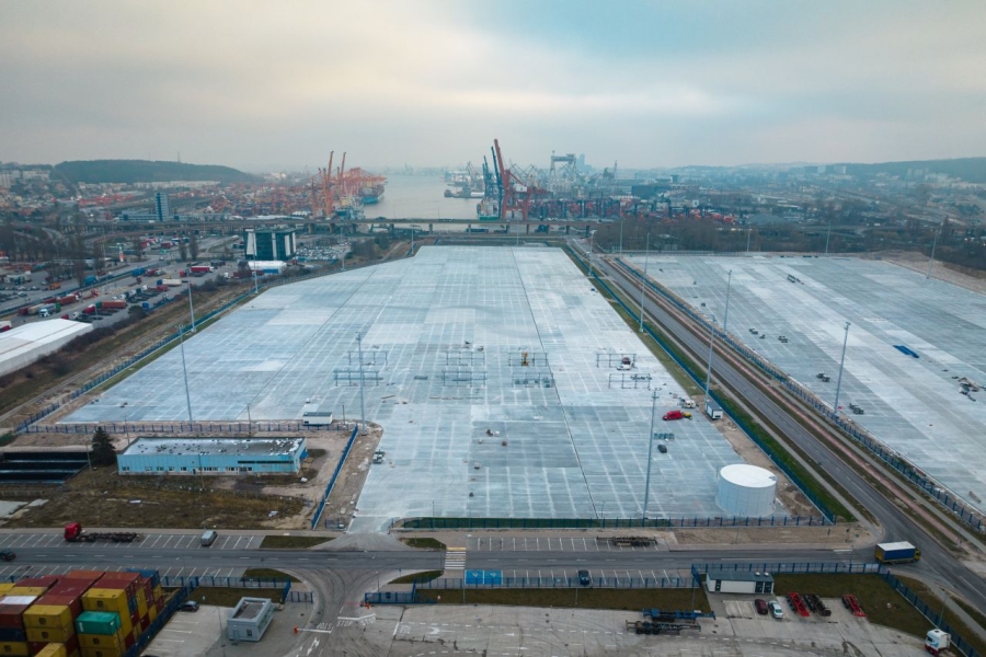 Both storage yards of the Logistics Center in Gdynia will be ready six ...