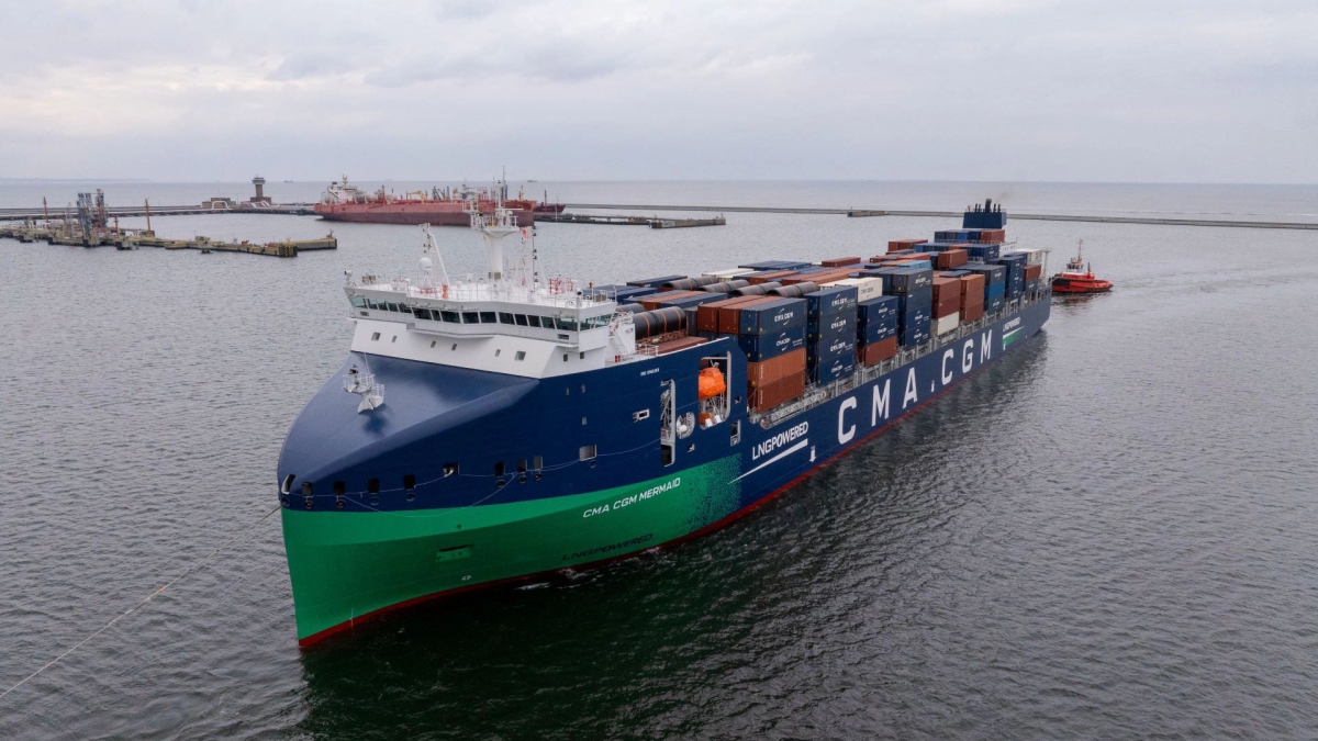 This is what 21st century container ships look like. CMA CGM Mermaid debuts at the Port of Gdańsk - MarinePoland.com