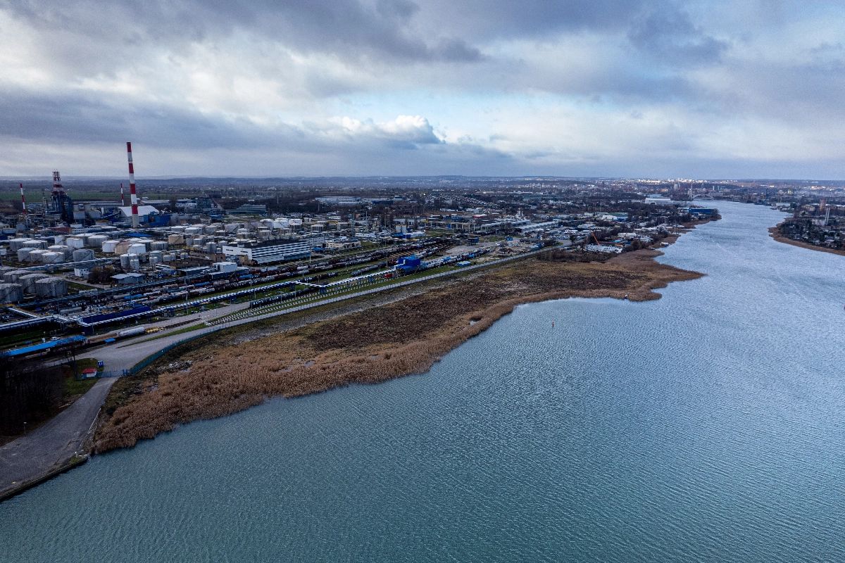 The new Orlen terminal will be able to load bunker tankers for the needs of the Tri-City ports - MarinePoland.com