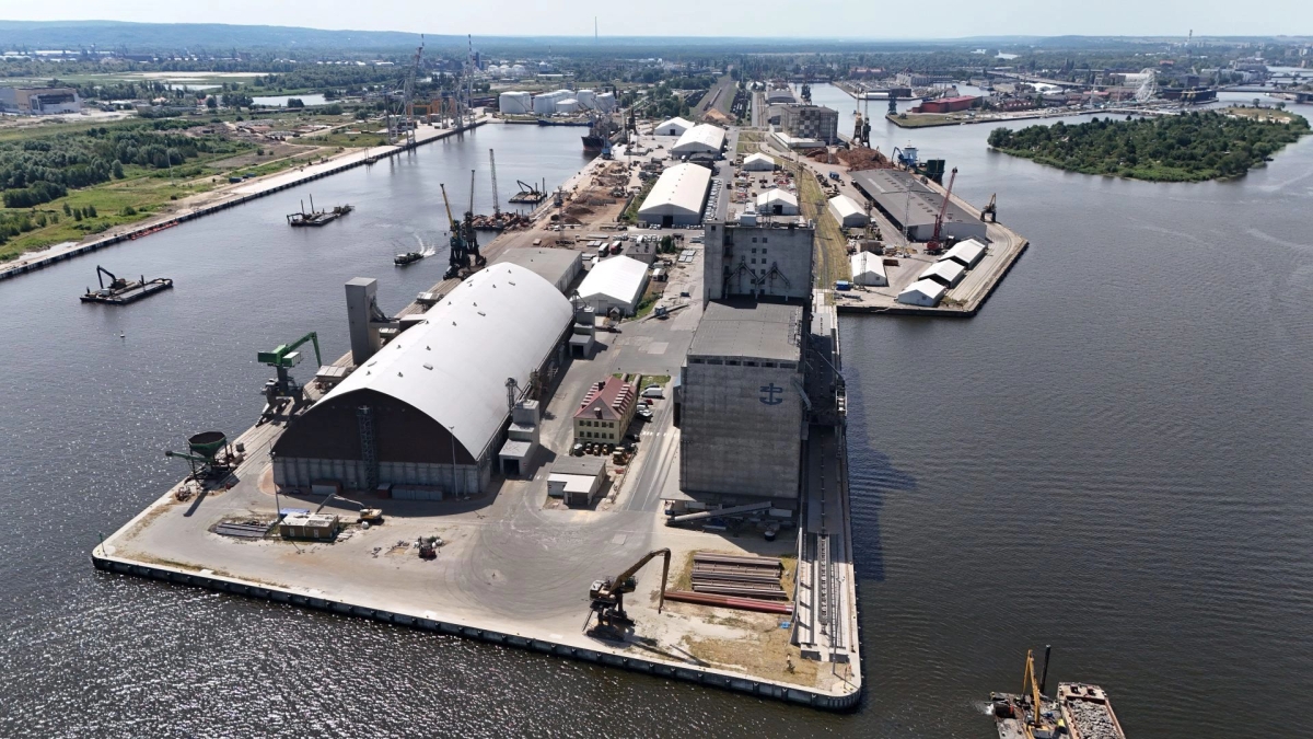 The ports of Szczecin and Świnoujście report an increase in timber transshipments - MarinePoland.com