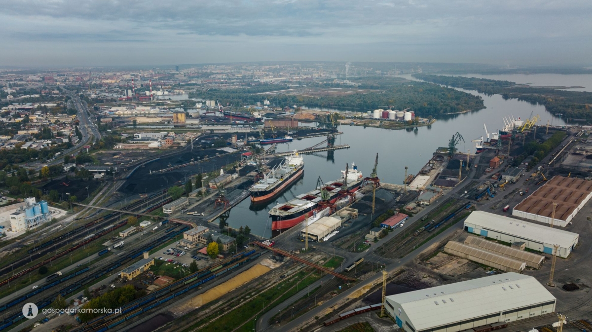 Szczecin-Świnoujście Ports: declines halted - MarinePoland.com